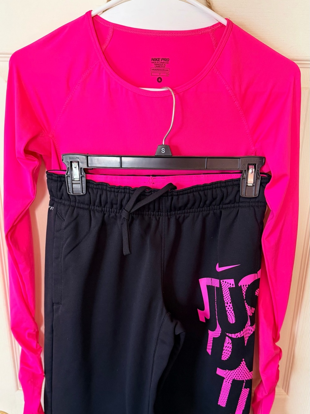 Nike Women’s SET Black Track Pants with Hot Pink Graphic and Nike Women’s Shirt